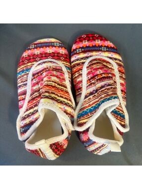 Colorful Printed Slippers With Velcro and Non Slip Soles